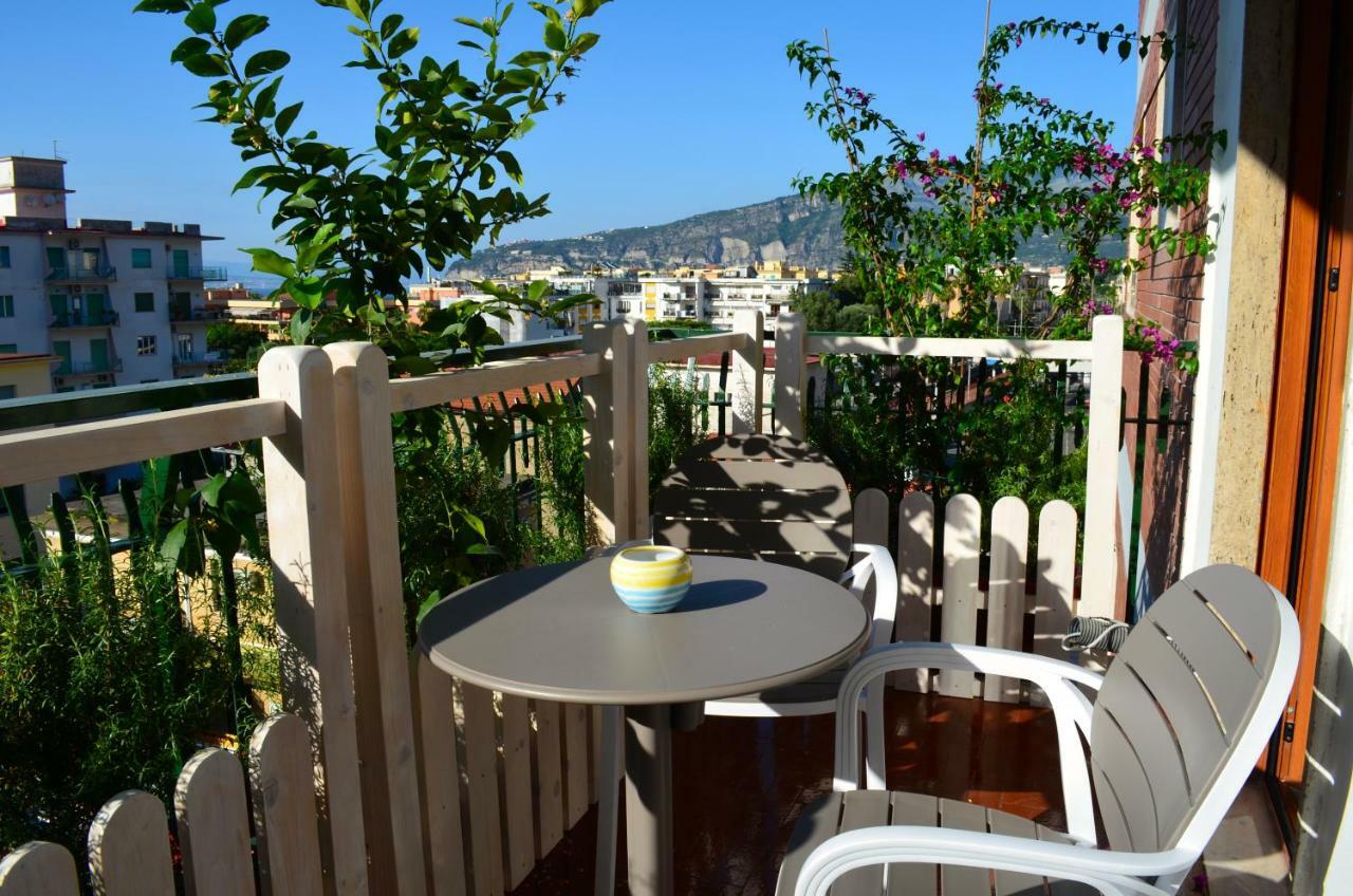 Luiselle Charming Accommodation Sorrento City Center Exterior photo